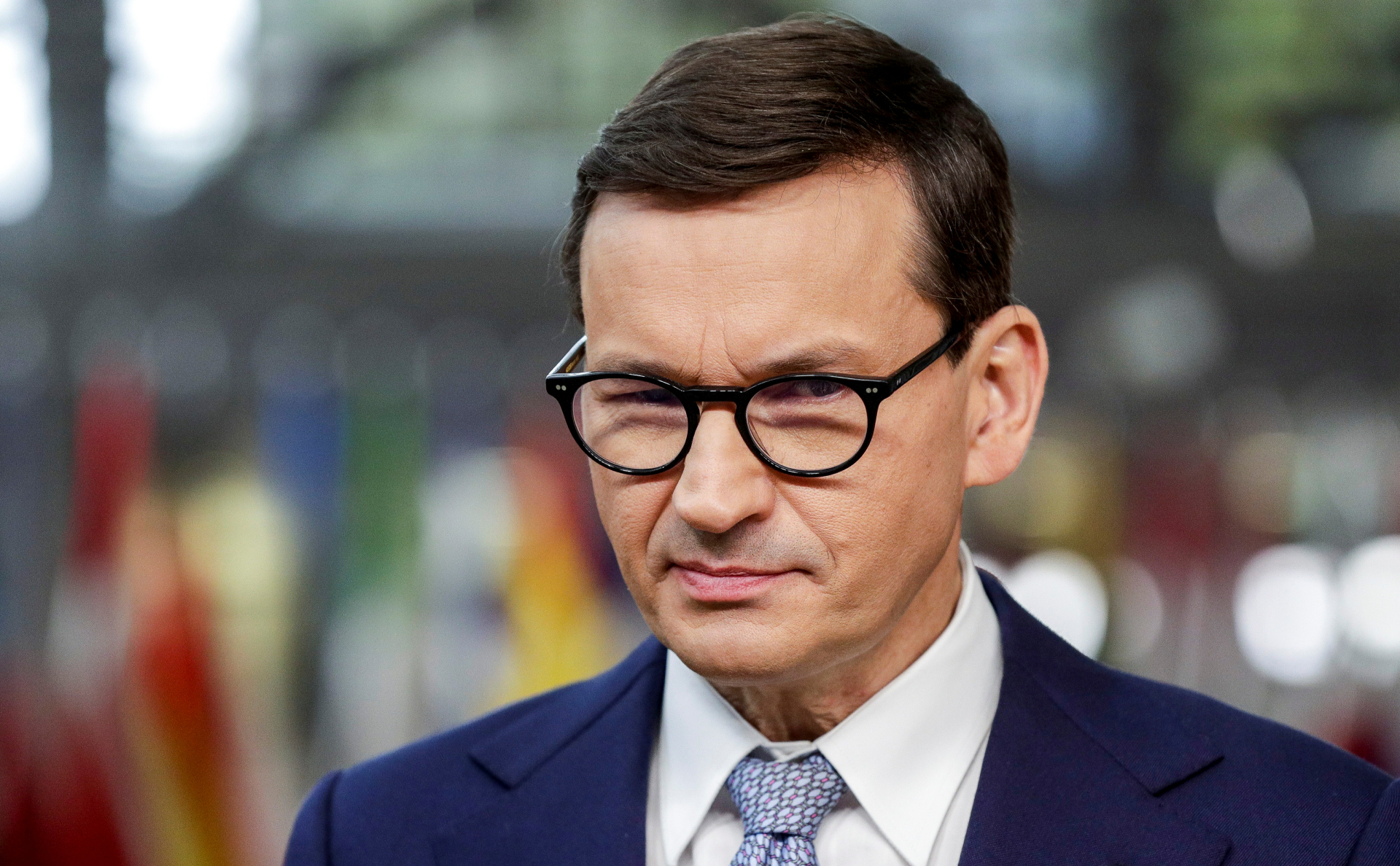 Премьер Польши раскритиковал Макрона за призыв отдалиться от США