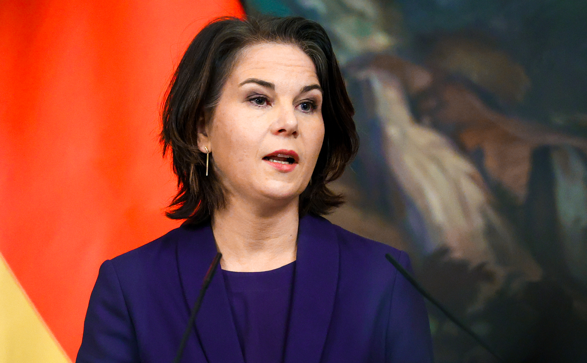 Немцы раскритиковали Бербок за слова о Путине в Китае