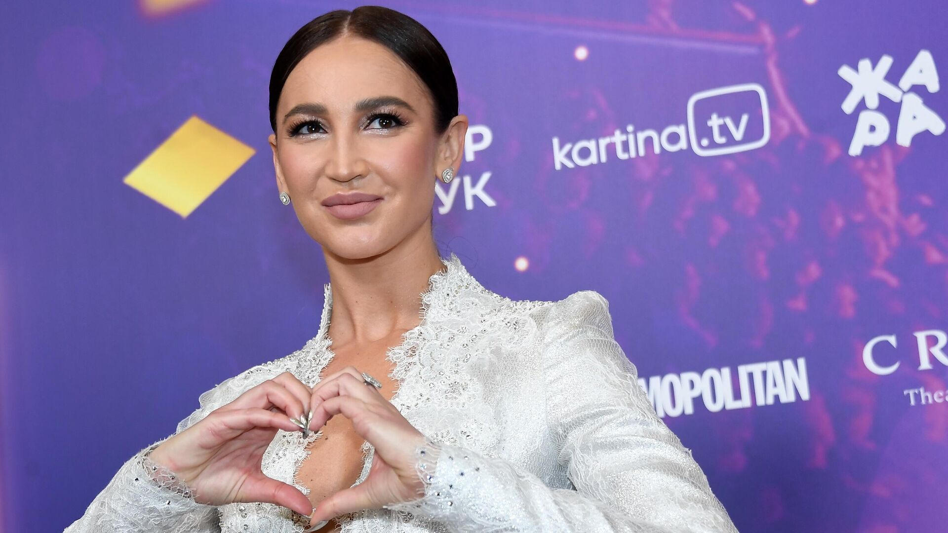 StarHit: мачеха Ольги Бузовой впервые рассказала об отношениях с известной телеведущей