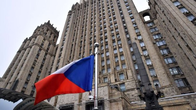 В МИД Чехии после внезапной смерти трех дипломатов призвали сотрудников больше отдыхать