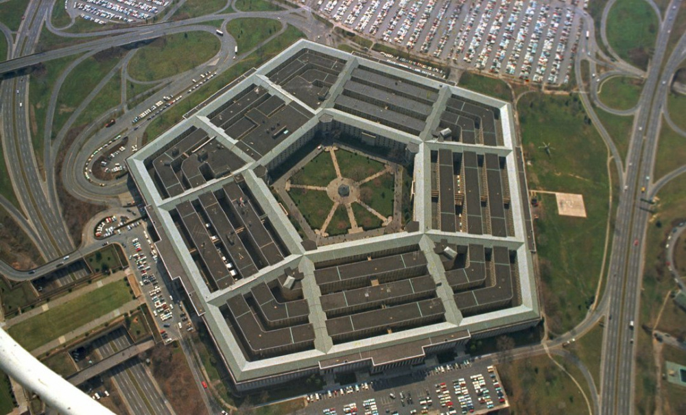 Китай игнорирует запросы США на проведение диалога по военной линии
