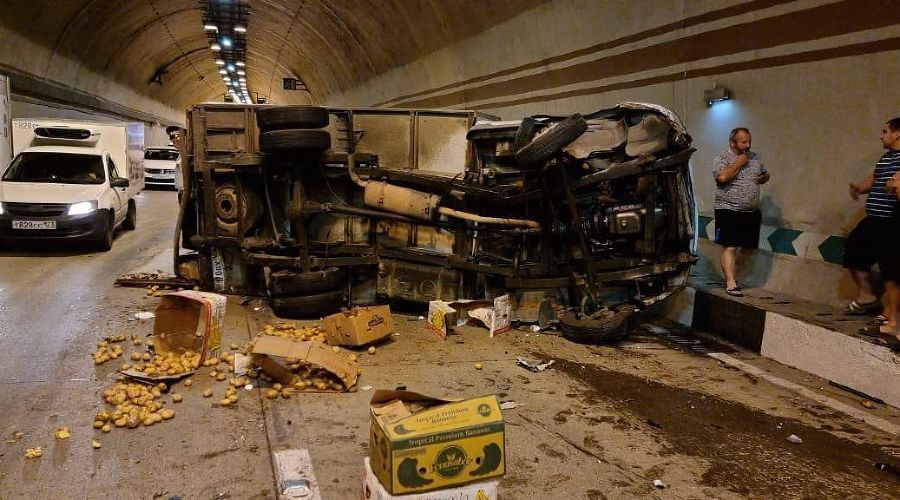 На Северо-западе Москвы произошло ДТП с участием двух автомобилей