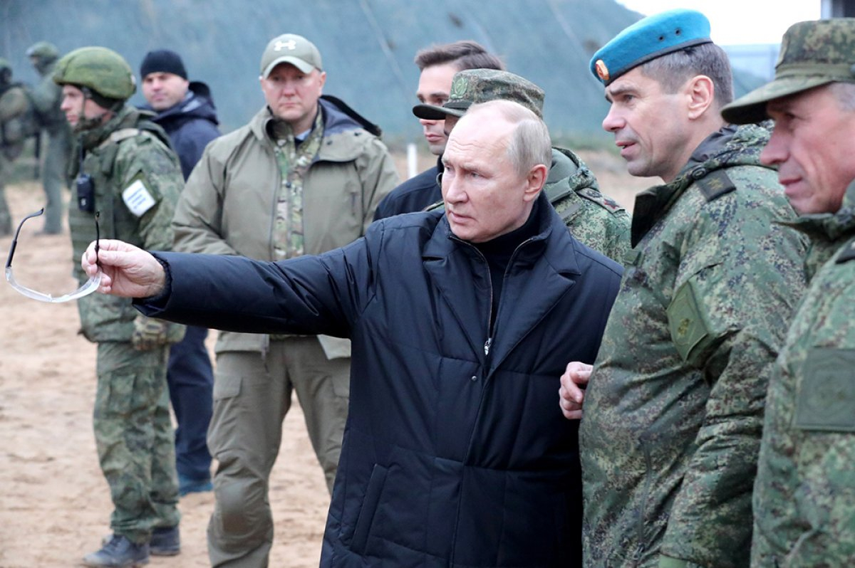 О чем говорит посещение Путиным ЛНР и Херсонской области