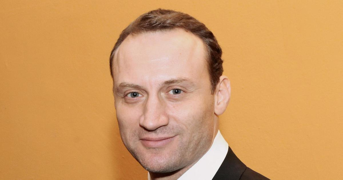 Анатолий Белый не собирается отказываться от звания заслуженного артиста