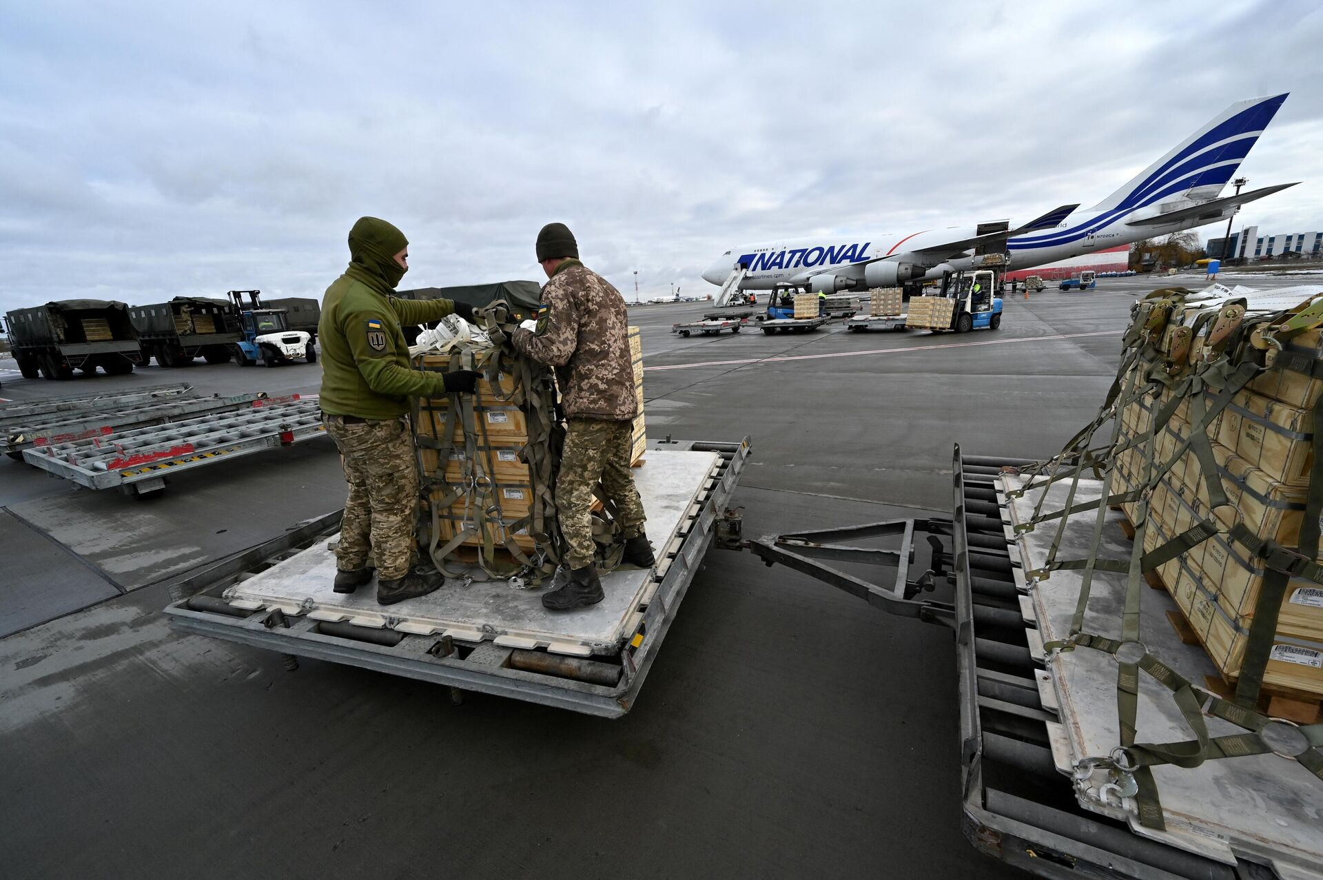 США выделяют киевскому режиму новый пакет военной помощи объемом 325 млн долларов
