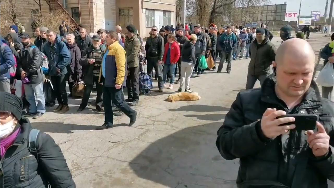 Во временно оккупированном ВСУ Херсоне давка