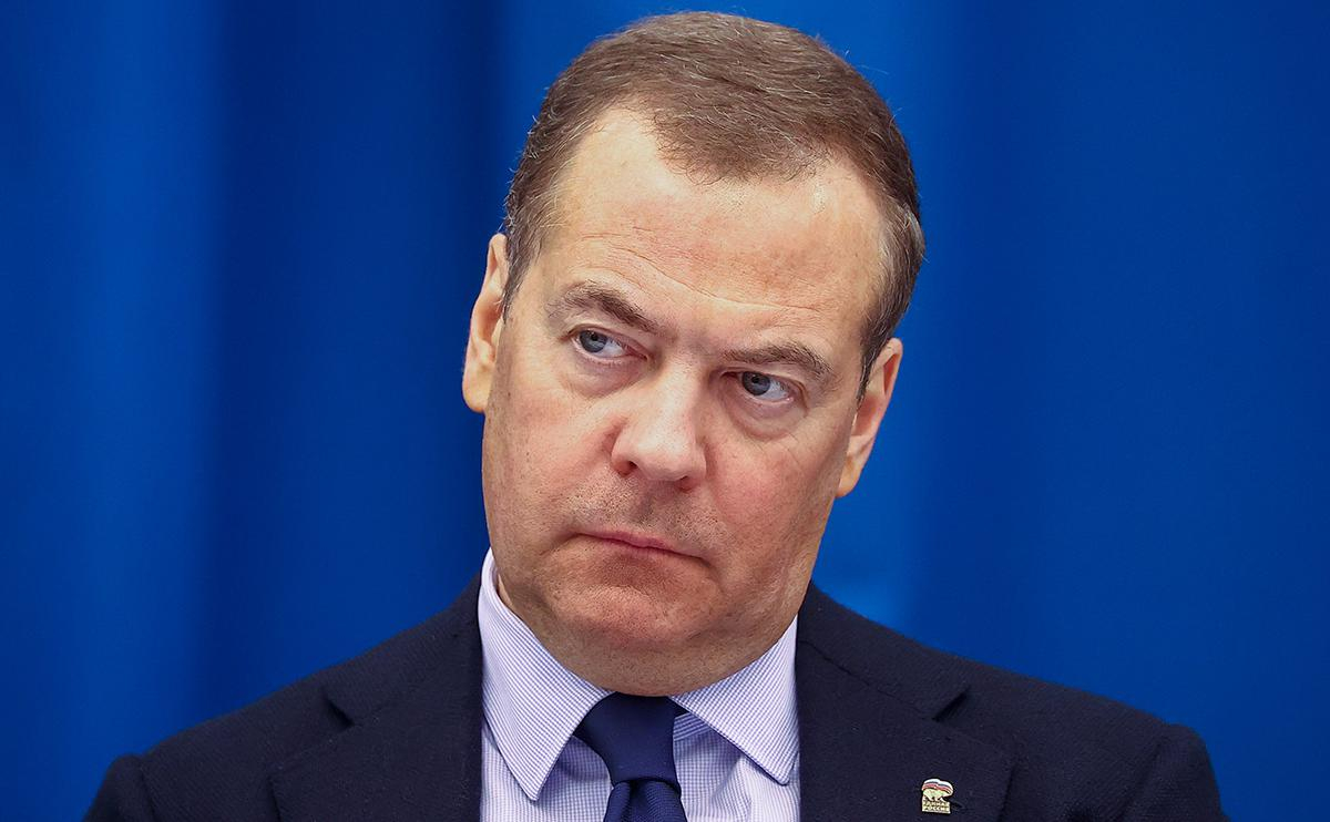 Медведев заявил, что Британия была, есть и будет вечным врагом России