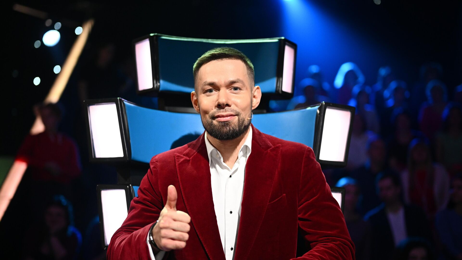 42-летний внук певицы из РФ Эдиты Пьехи оправдался за свое поведение на «Фабрике звезд»