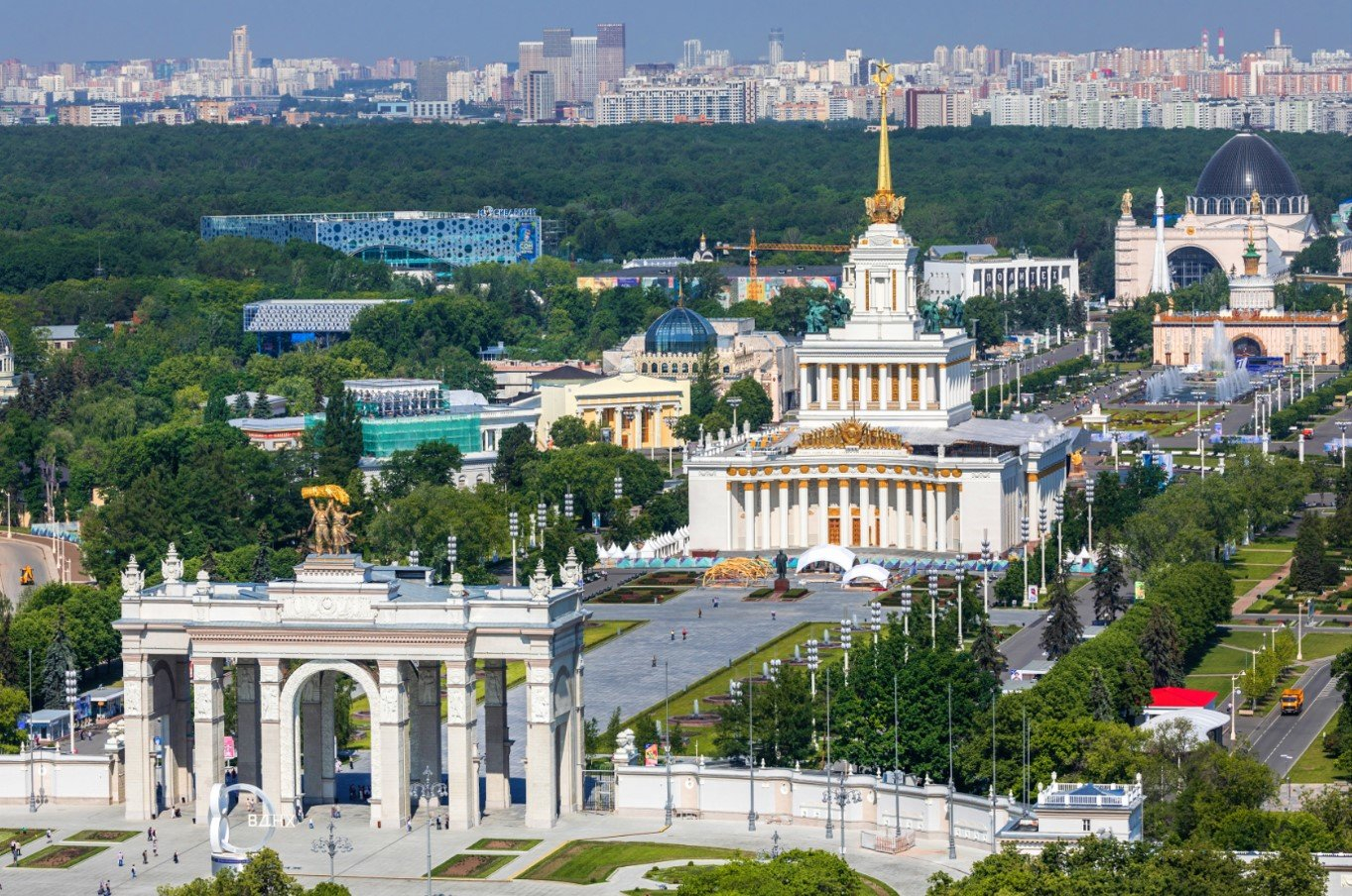 В Москве открывается летний туристический сезон