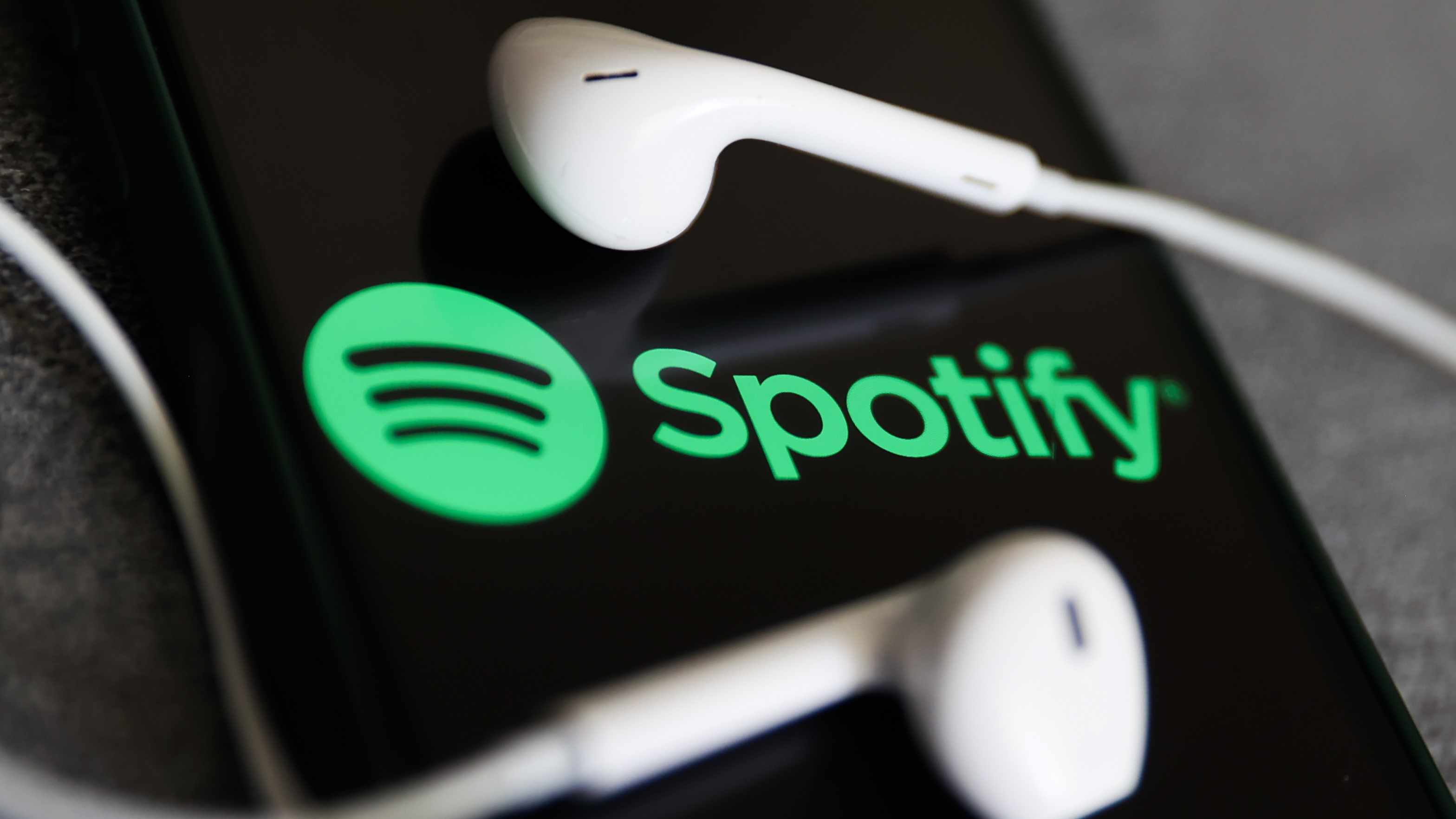 Роскомнадзор исключил Spotify из списка компаний, подлежащих «приземлению»