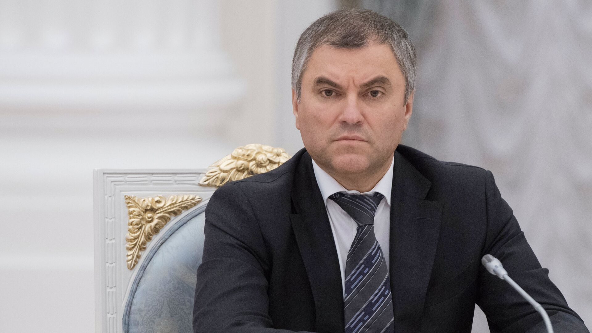 Володин заявил, что Байден должен был объявить о выдвижении на новый срок как можно раньше