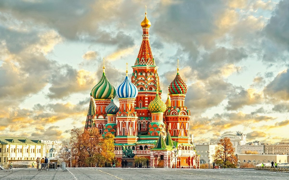 Красную площадь закрыли для посещения в связи с подготовкой к Параду 