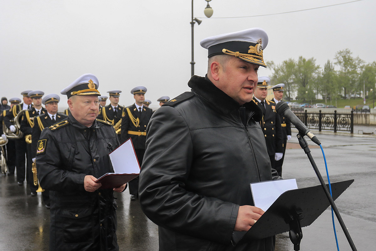 Главком ВМФ официально представил нового командующего Балтийским флотом 