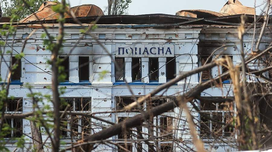 Оставшиеся жители Попасной продолжают вести свой быт в закрытом для посещения городе