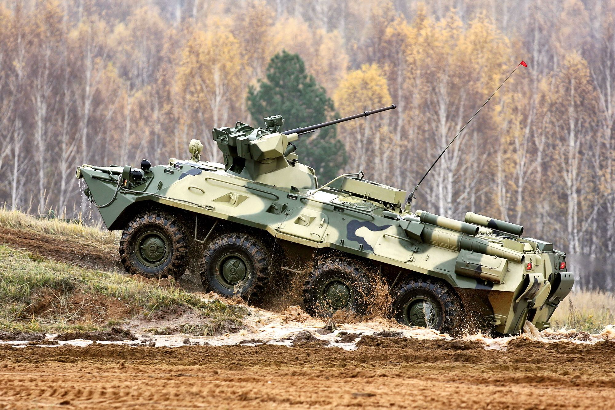 Российские военные призывают ВСУ сдаться и включают им песни Газманова