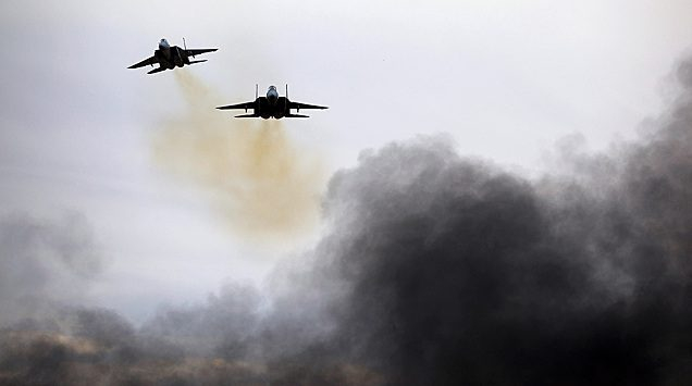 ВВС Израиля наносят удары в секторе Газа