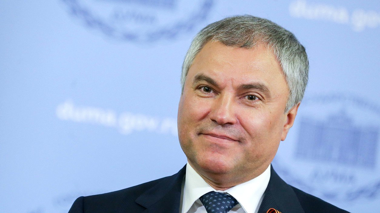 Вячеслав Володин поздравил соотечественников с Днем Победы