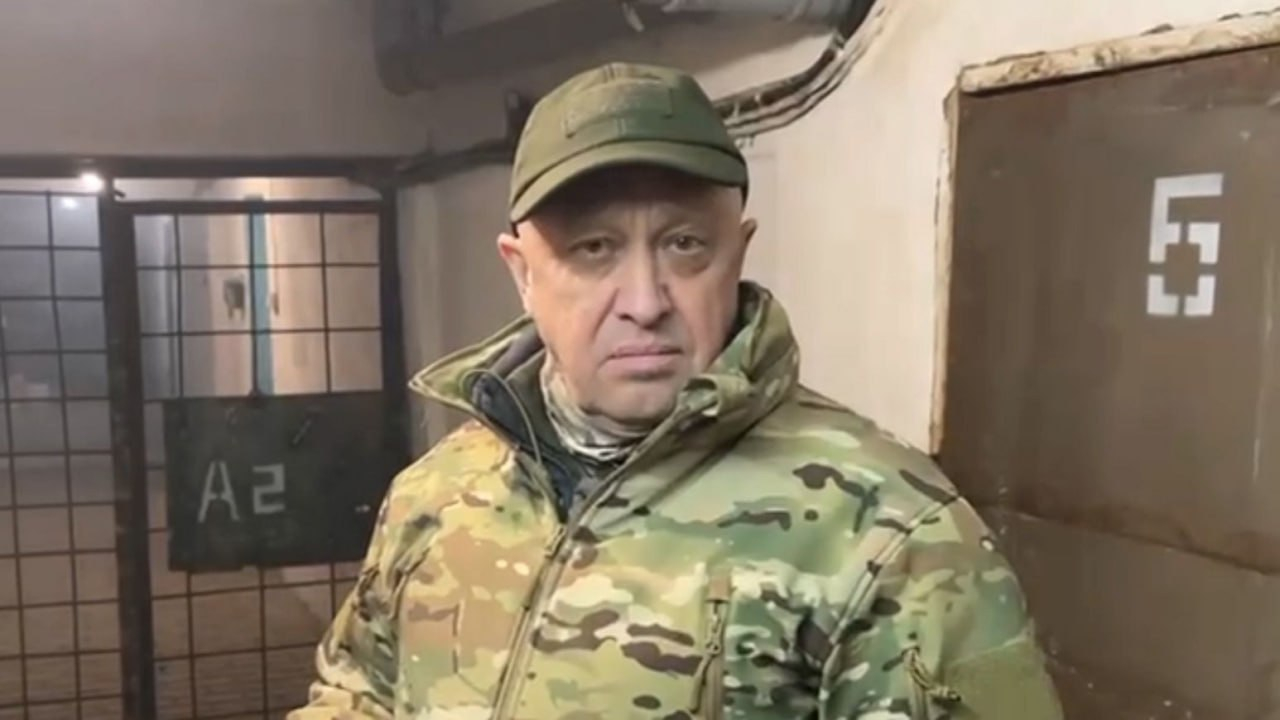 Пригожин потребовал от Зеленского извинений после удара ВСУ по Первомайску