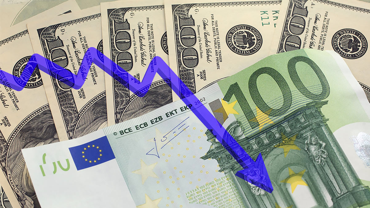 Курс евро опустился ниже 83 рублей впервые с 3 апреля 2023 года