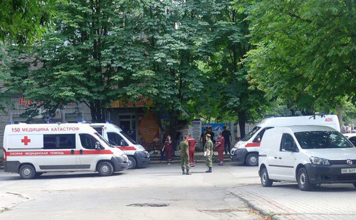 Пасечник: в результате взрыва в центре Луганска пострадали семь человек