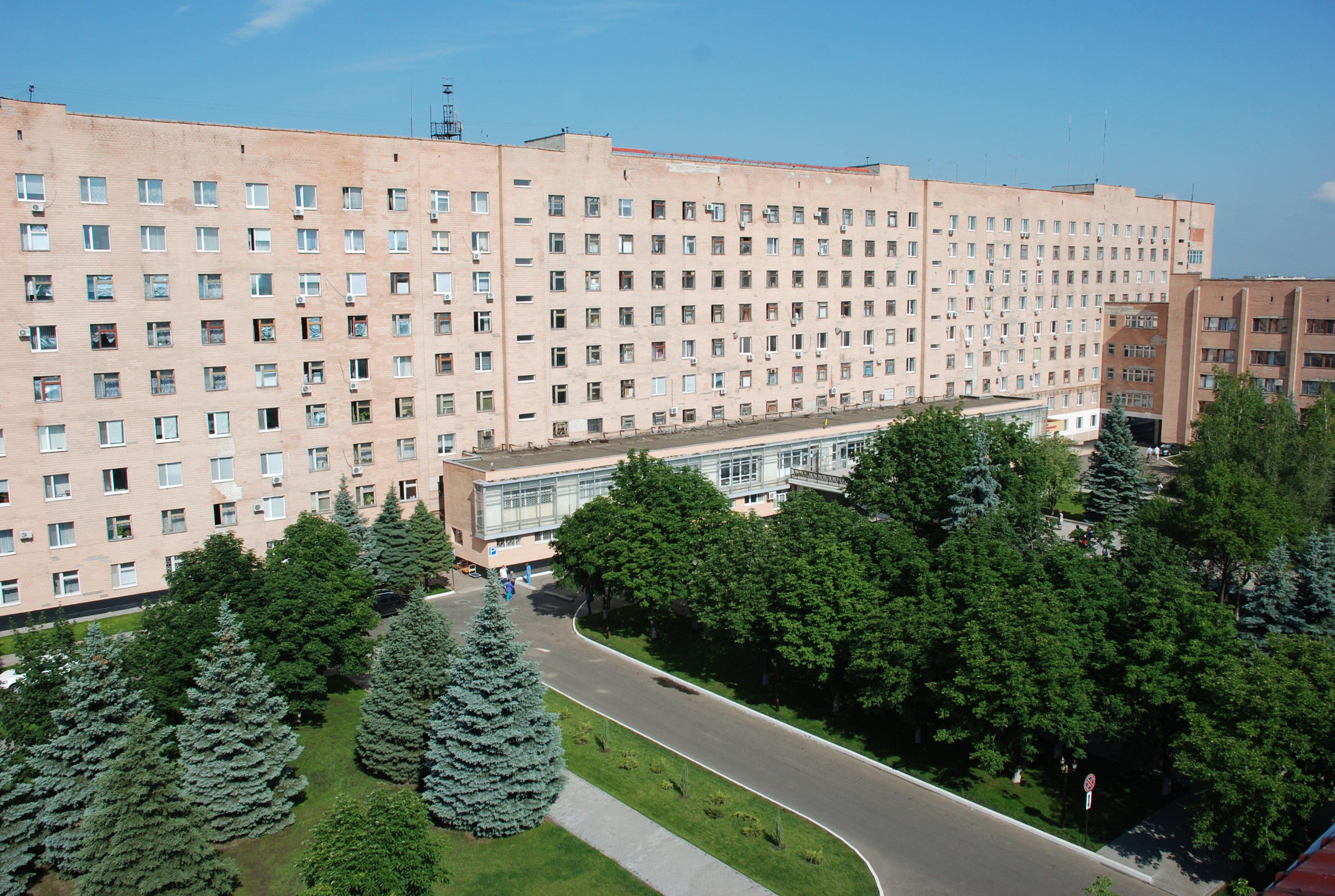 Пострадавший в результате теракта врио главы МВД ЛНР находится в стабильном состоянии