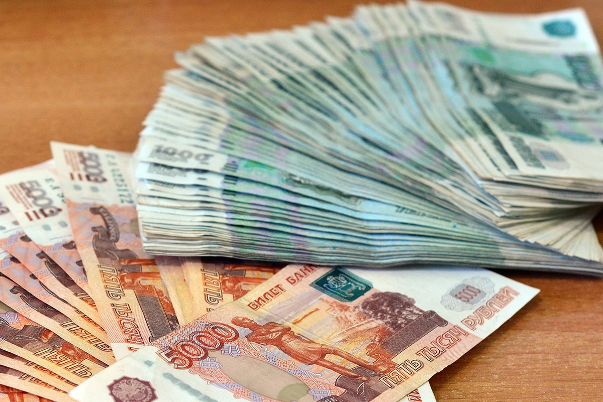Минтруд предложил расширить право работников на компенсацию за задержку заработанной платы