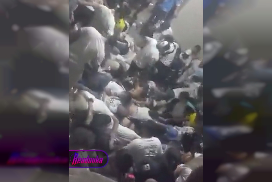 В Сальвадоре на стадионе девять человек погибли в давке