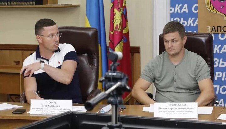 На Украине увольняют чиновников, которые отказываются голосовать за запрет Украинской Православной Церкви 