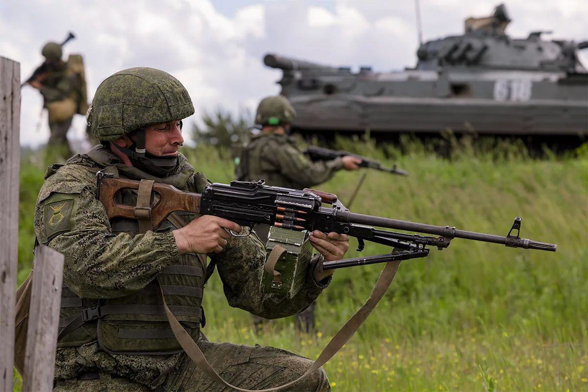 В этом году в России сформируют два новых военных округа и две армии