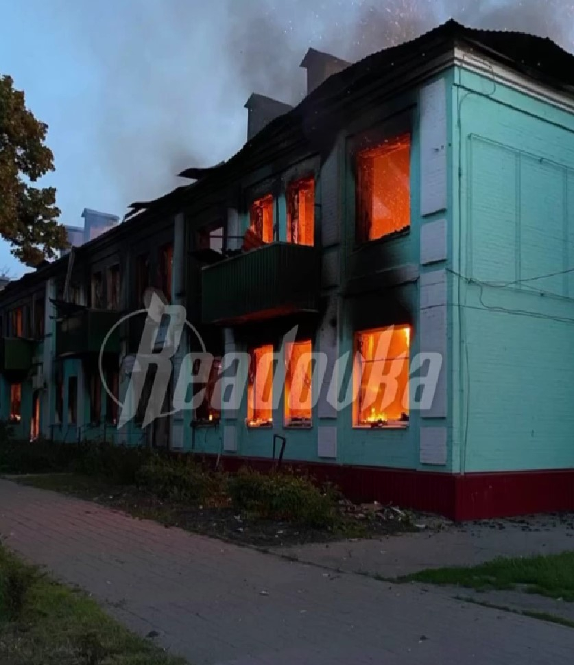 В Шебекино после обстрелов ВСУ полыхают дома и разбиты улицы