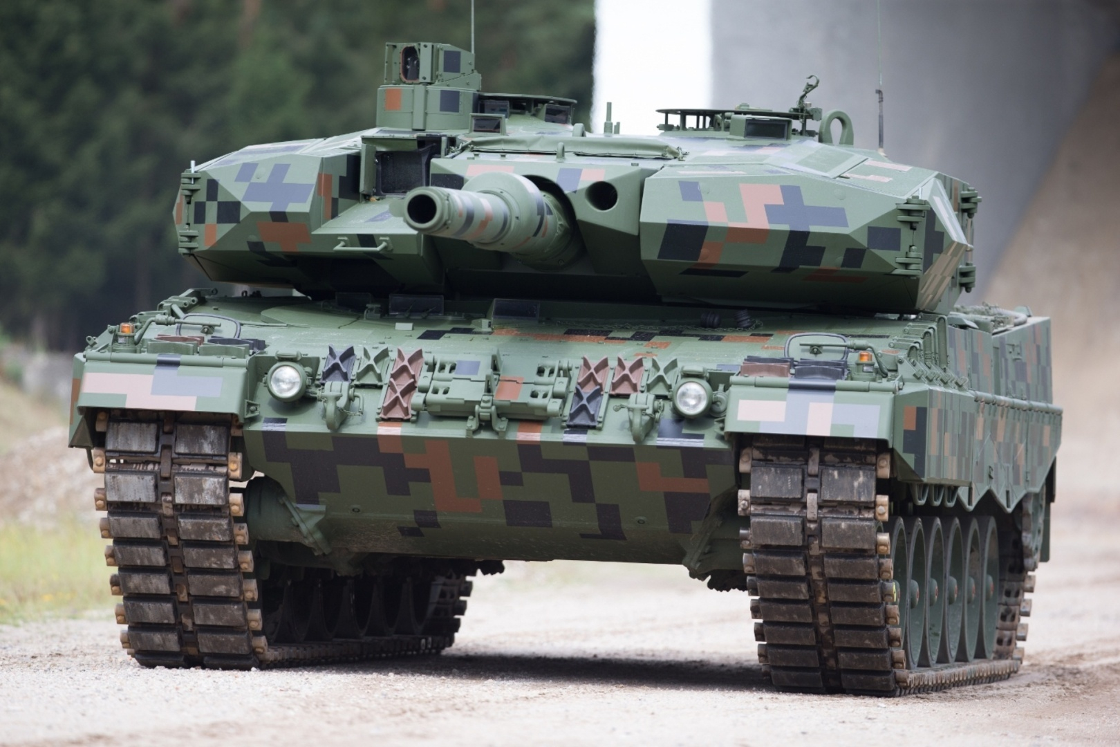 ВСУ расстреляли брошенный Leopard во время наступления