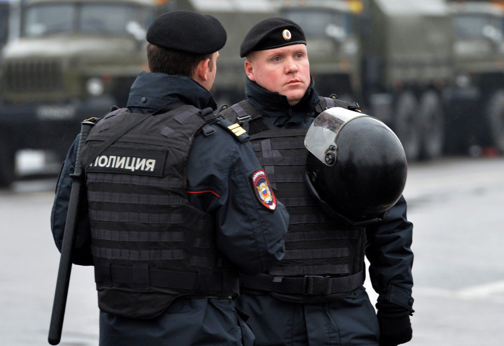 В Москве правоохранители задержали победителя «Битвы экстрасенсов» из-за планов вступить в РДК