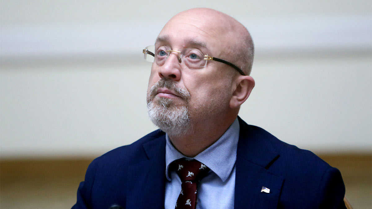 Глава Минобороны Украины допустил возможность мирных переговоров с Россией