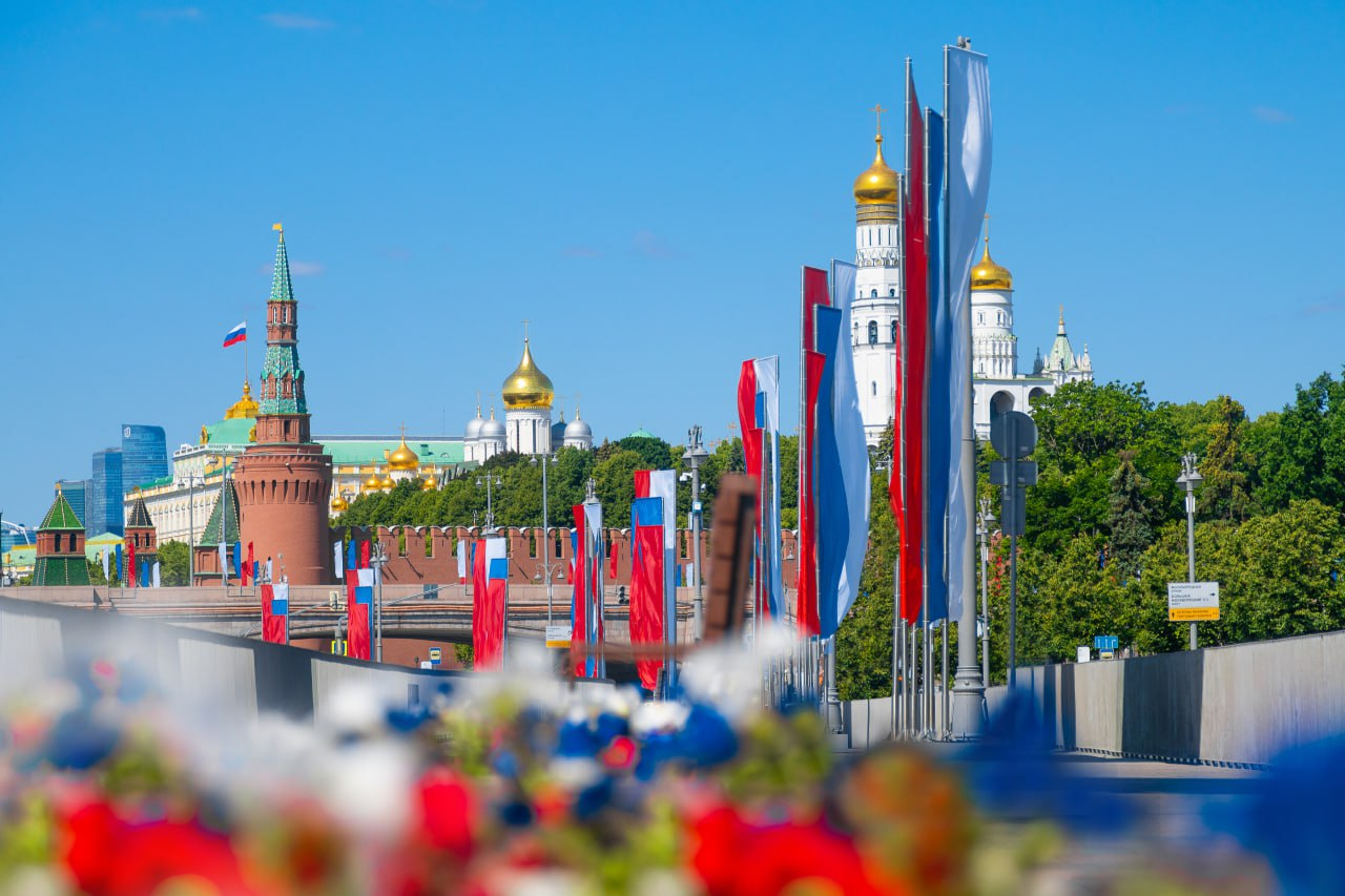 Сергей Собянин поздравил москвичей с Днем России