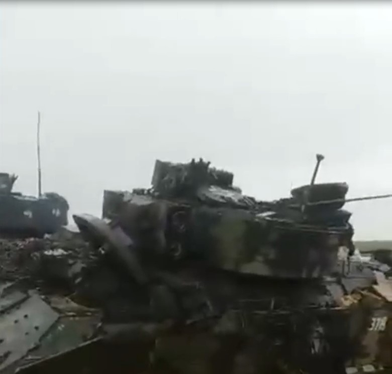 Российские военнослужащие показали кладбище иностранной техники на Запорожском направлении