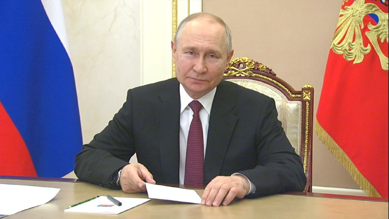 Путин: с 1 января 2024 года МРОТ будет проиндексирован на 18,5%
