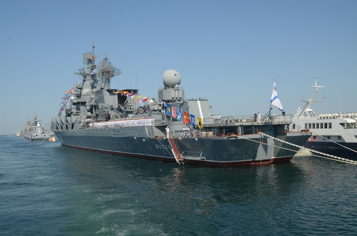Российские моряки спасли 68 пассажиров тонувшего судна «Авалон» в Средиземном море