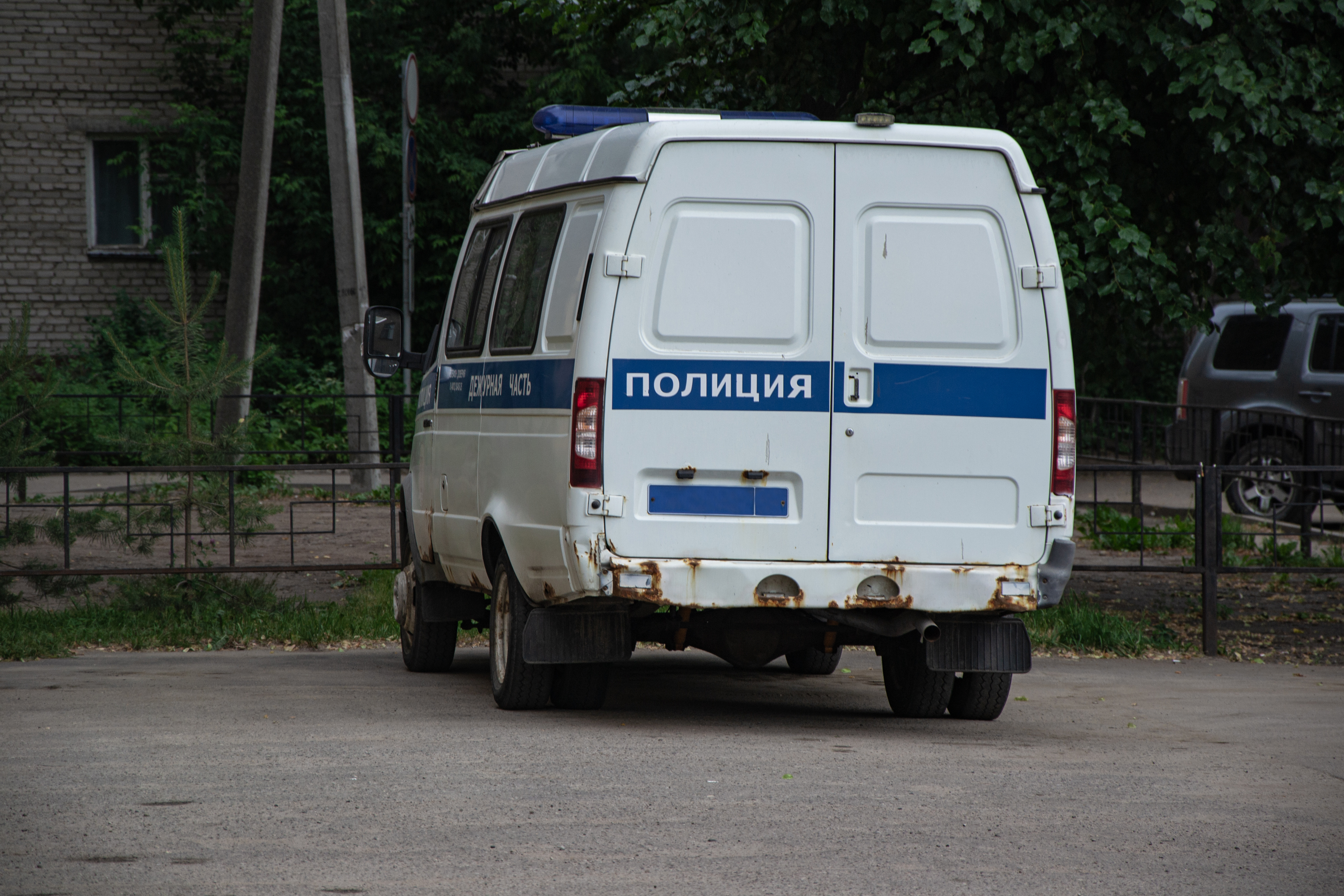 Троих подростков ищут в Москве поле ссоры с приемной матерью