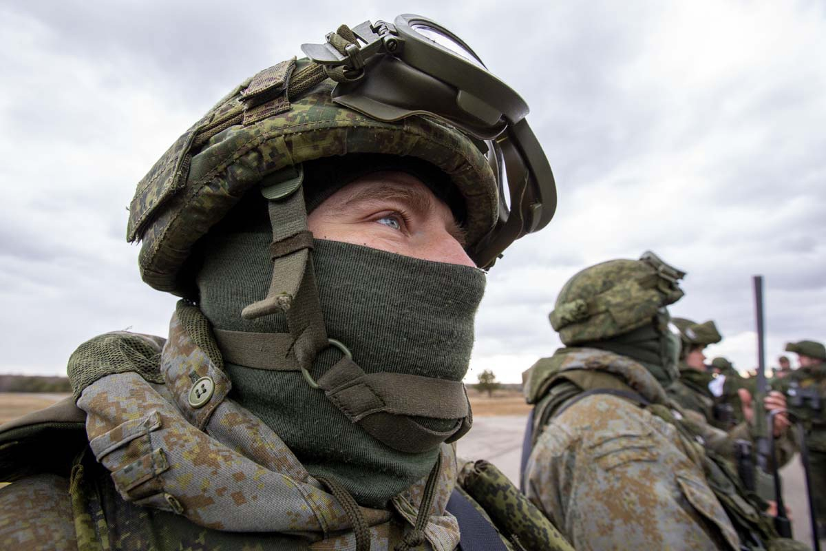 Ночью ВС РФ нанесли удар по складу вооружения иностранной техники ВСУ