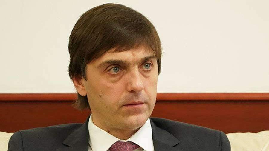 В российских школах появятся трофеи, привезенные из зоны спецоперации