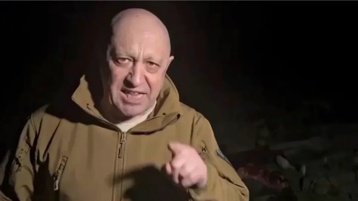 Возбуждено уголовное дело о призывах к военному мятежу