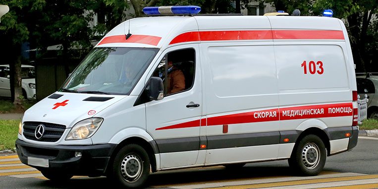 В центре Сыктывкара пожилой водитель устроил страшное ДТП с мопедом