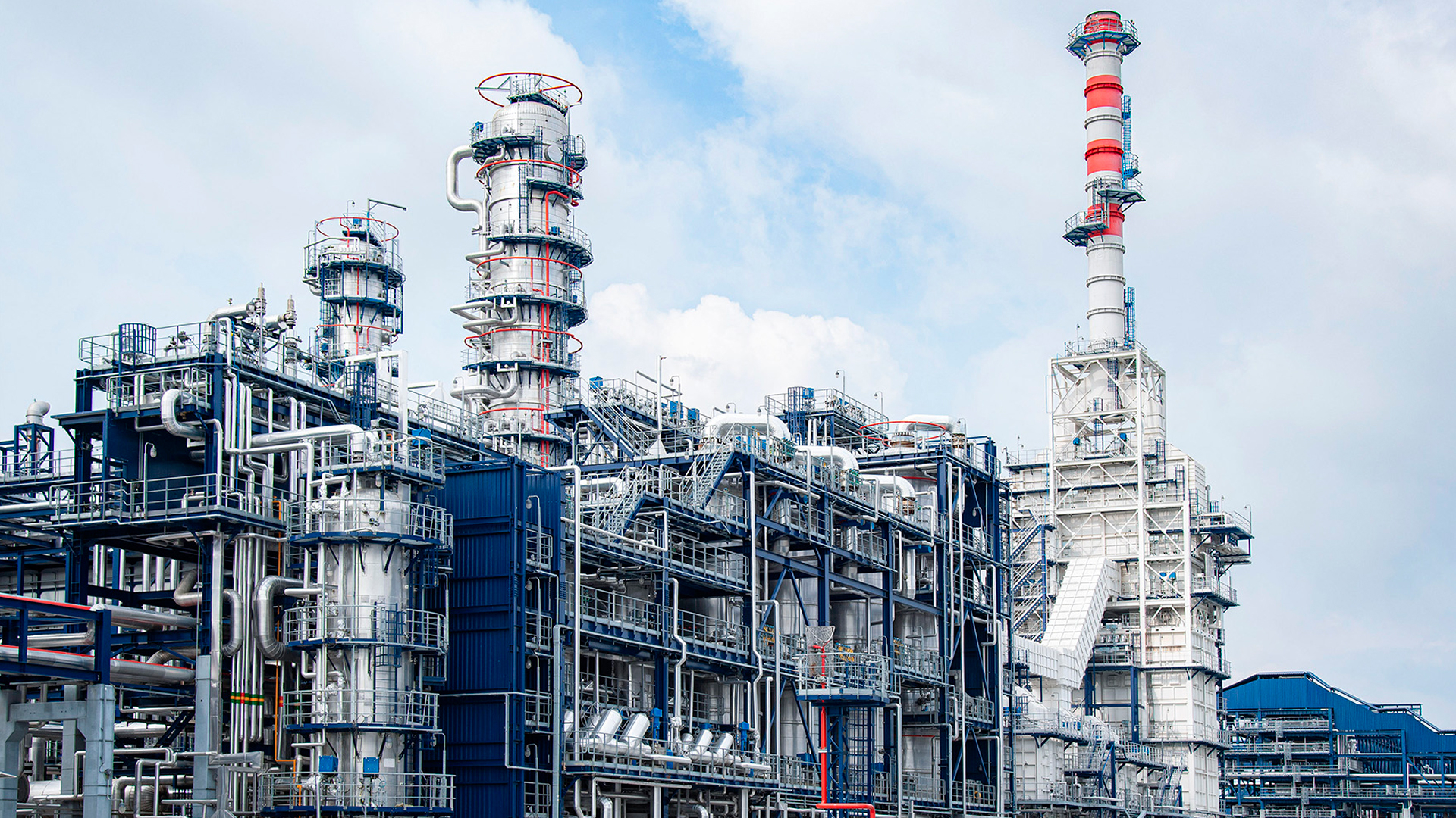 Правительство согласовало закон об изменении нефтяного налогообложения