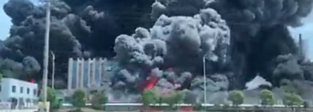 На заводе в китайской провинции Цзянси произошел мощный взрыв