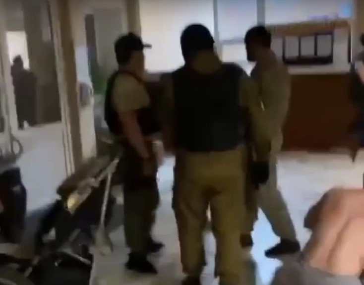 В Перми сотрудники ЧОПа ворвались в общежитие Большого Московского цирка и жестоко избили артистов