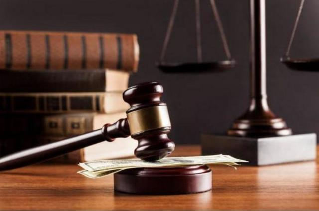 Суд приговорил к девяти годам колонии женщину, сбившую насмерть мать с ребенком в Москве