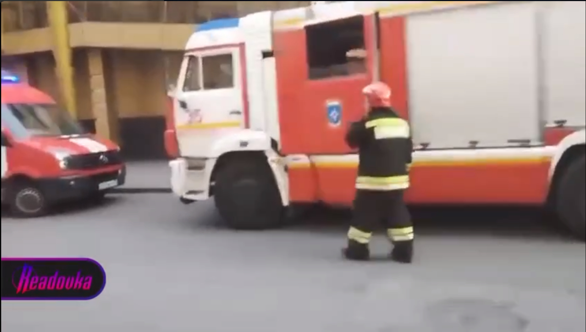 В Москве полыхает бизнес центр
