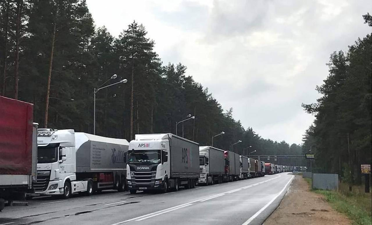 Литовская сторона в одностороннем порядке перекрыла движение на границе с Белоруссией 