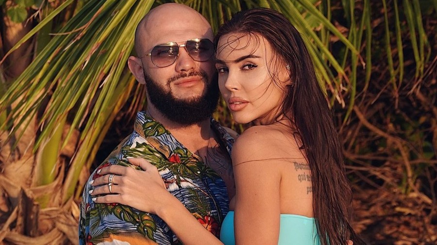 Самойлова с Джиганом и детьми провела три дня в лесу