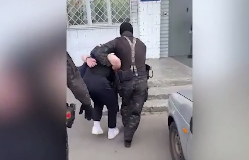 В Архангельске задержали пятерых злоумышленников, обманувших более 50 человек